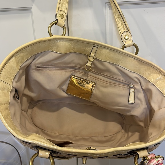 Coach Poppy Straw Beige and Pink Woven Tote Bag - Picture 4 of 8